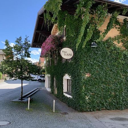 Haus Lukas Acomodação com café da manhã Hopfgarten im Brixental Exterior foto